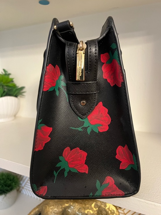 Kate Spade - Picture 6 of 7